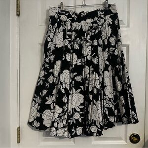 Pinup Couture Circle Skirt in White Floral Print